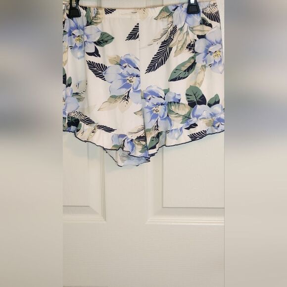 Echo M White Floral Print  with Blue Flowers Ruffles Women's Shorts Sleepwear - Picture 5 of 8